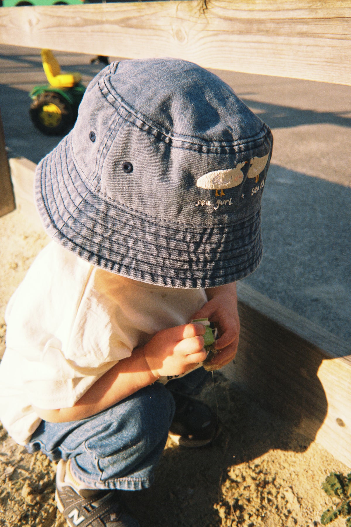 KIDS - Seagurl & Seaboy Embroidered Bucket Hat