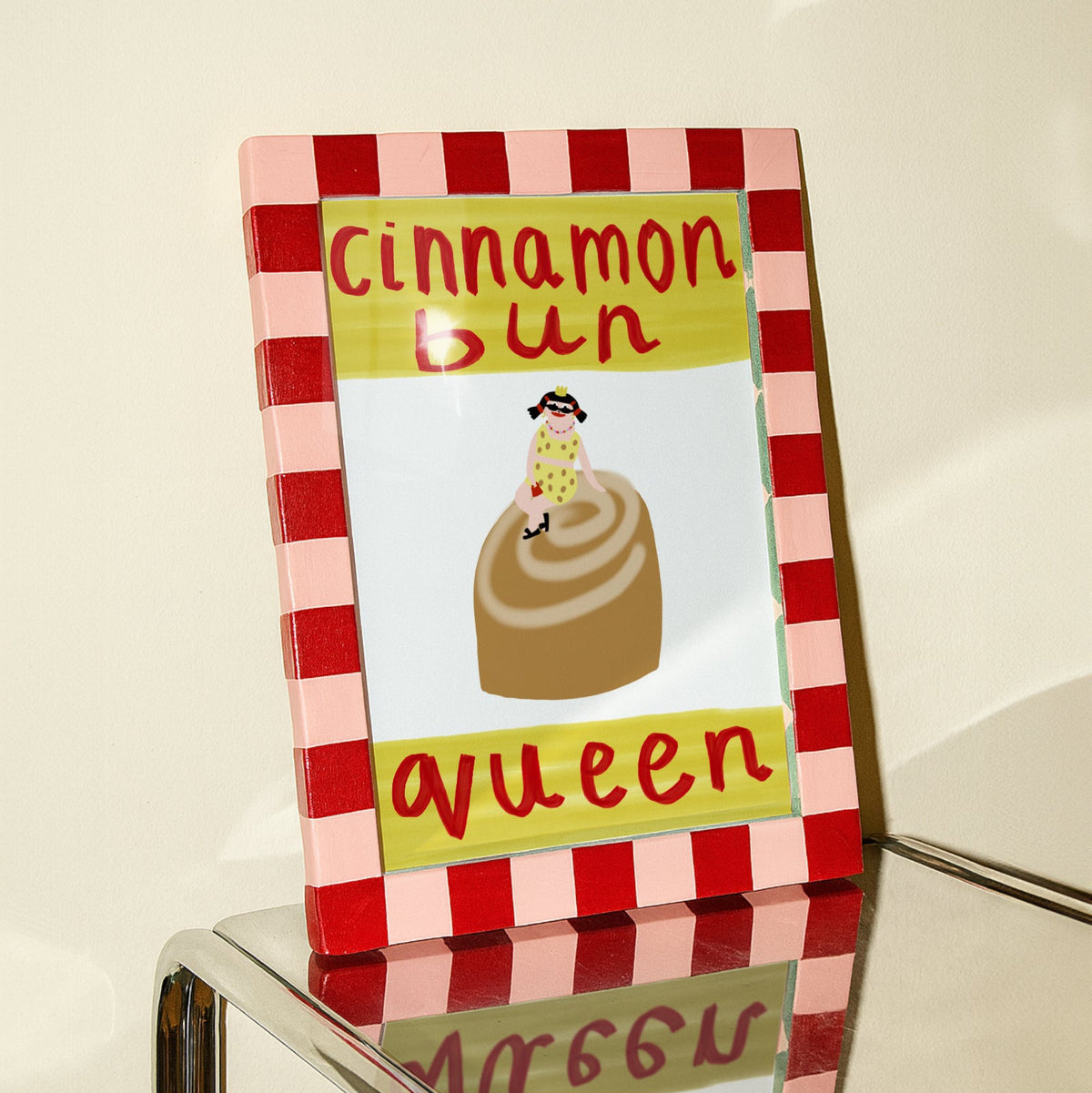 Cinnamon Bun Queen Wall Print